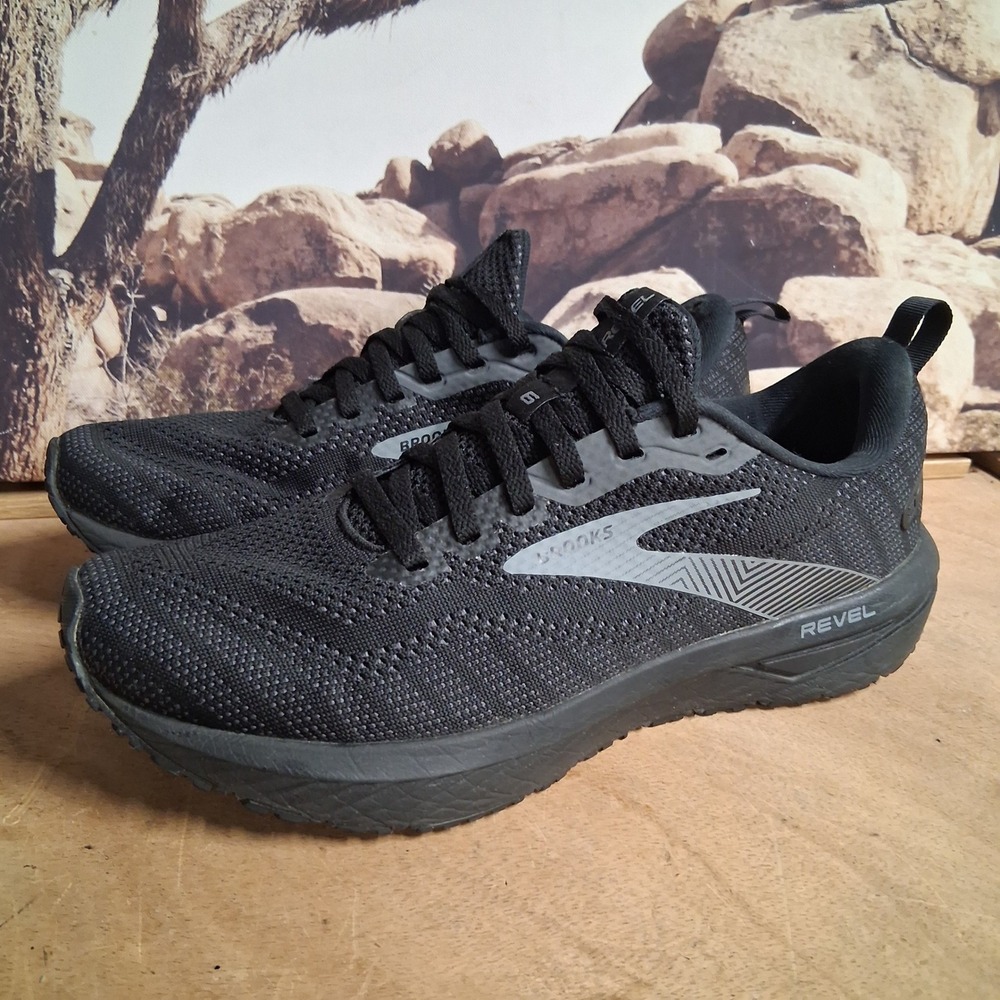 Brooks Revel 6 Mens sz 8.5 Running Shoes Black Ebony Sneakers 1103911D072